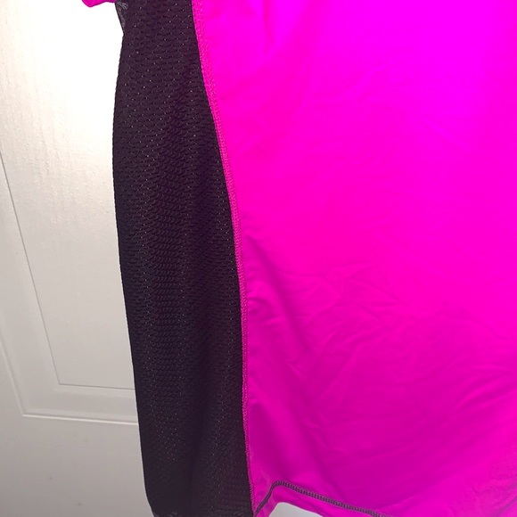 Oxígen Sweat Tshirt medium size (2 FOR $15) - Picture 3 of 4